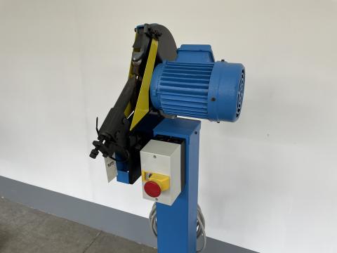 TRIMMING MACHINE FOR SOLES