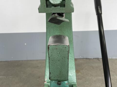 INCHIODATACCHI MANUALE 184/19 - MANUAL HEEL NAILING MACHINE 184/19